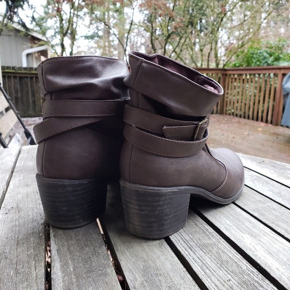 2" Faux Leather Booties - Picture 2 of 3